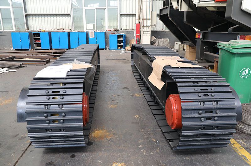 履带式移动破碎筛分一体机视频，国产多少钱一台？