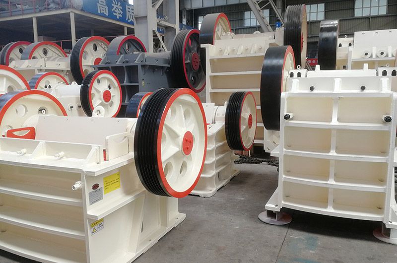 可移动式混凝土破碎机价格多少？混凝土粉碎能当石子用吗？