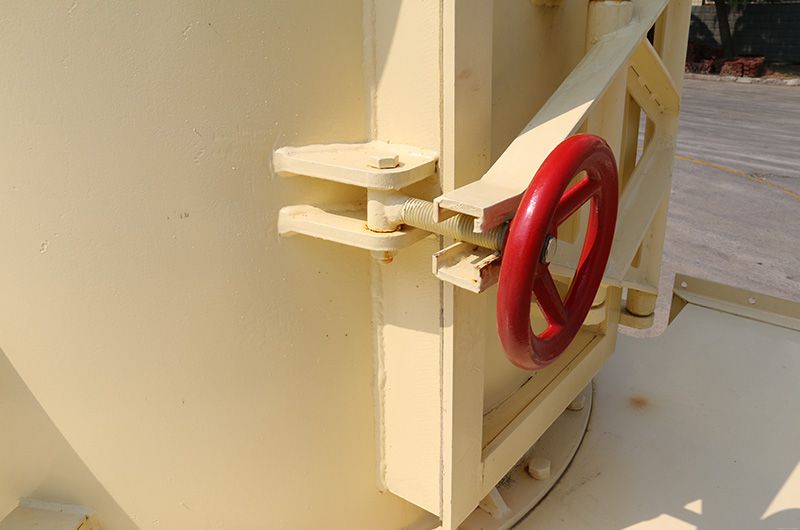 工业大型环保型雷蒙磨粉机多少钱一台？